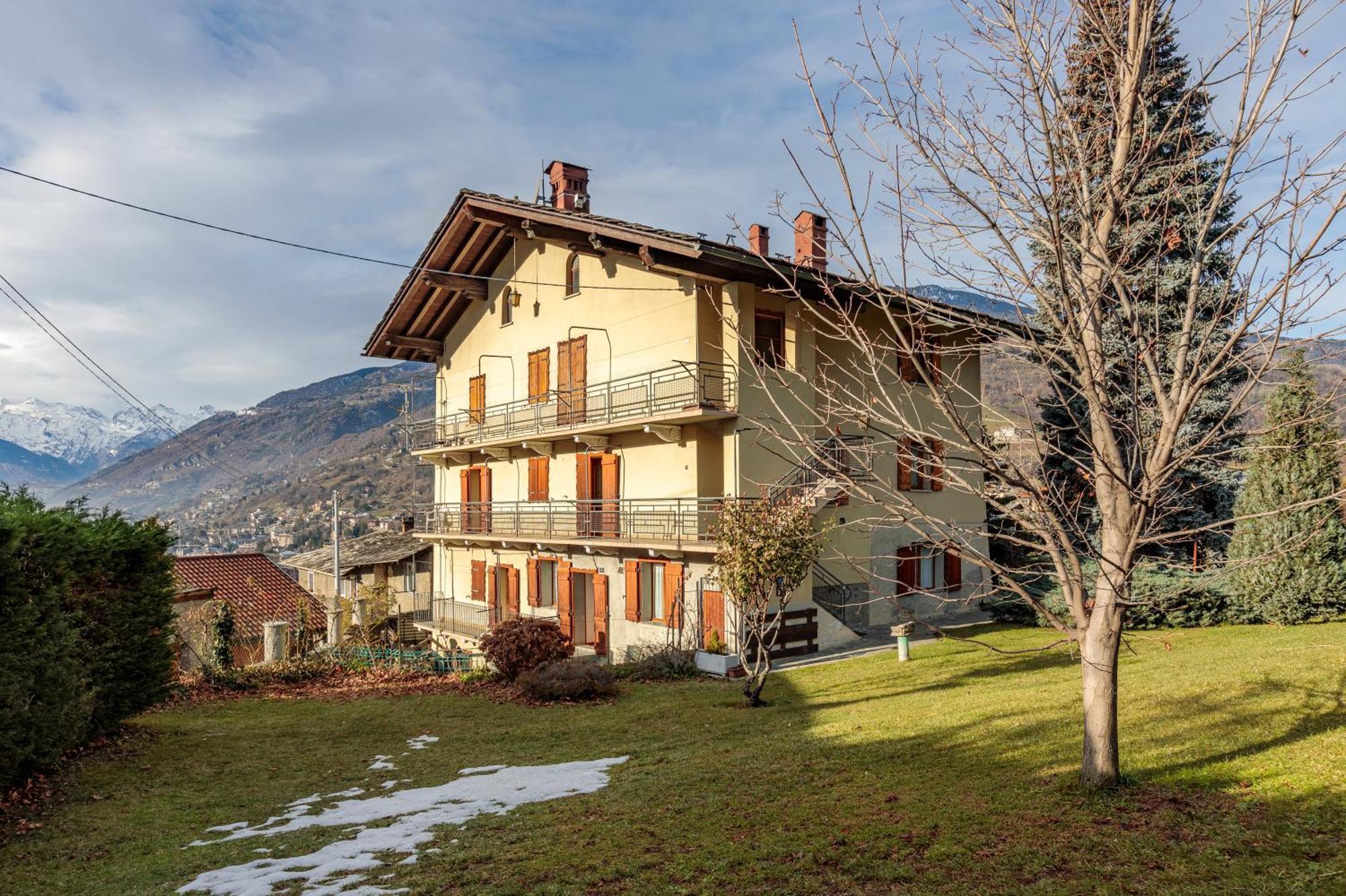 Lo Mitcho de Pouisse Aosta Exterior foto