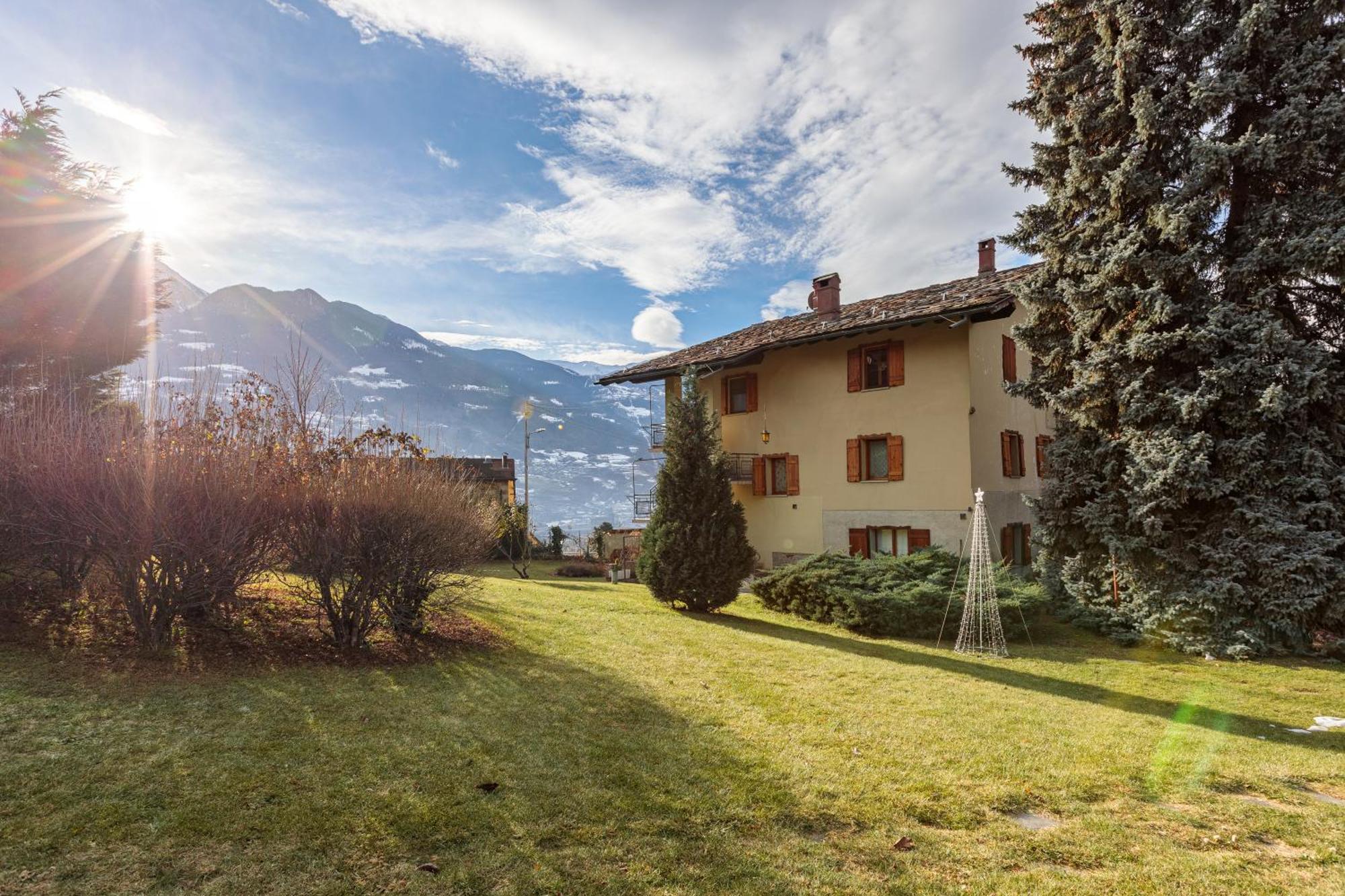 Lo Mitcho de Pouisse Aosta Exterior foto